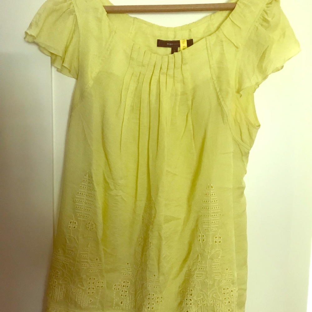 Lime green bcbg top with tie at waist loose fit.